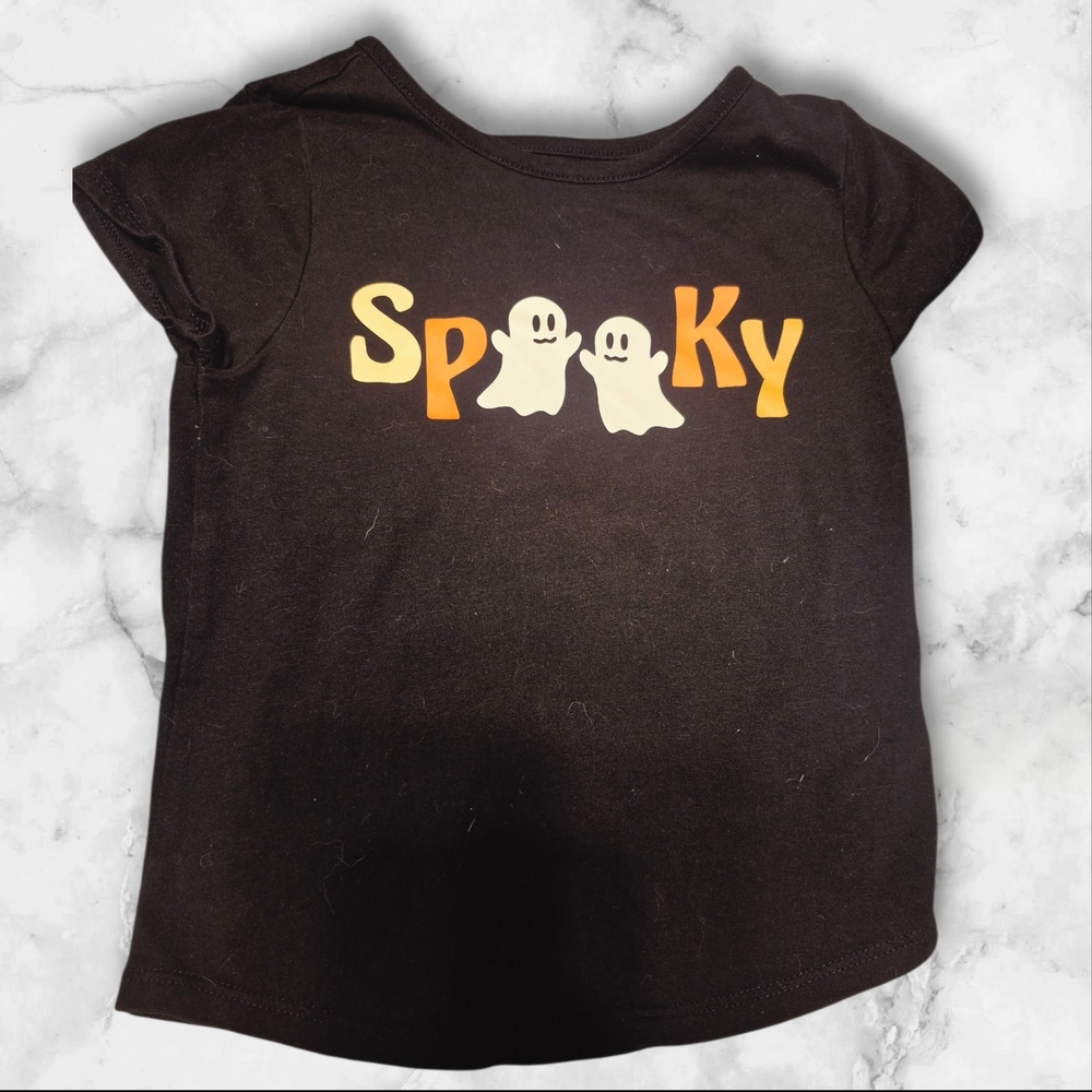⭐️⭐️5/$15 Spooky Black T-Shirt with Ghost Print